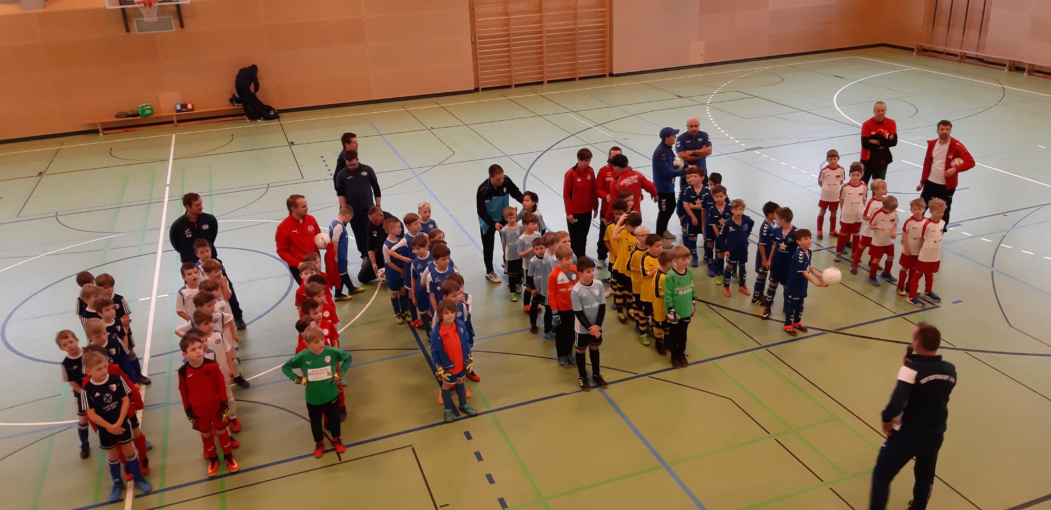 Mehr über den Artikel erfahren F-Junioren begeistern in Stahnsdorf