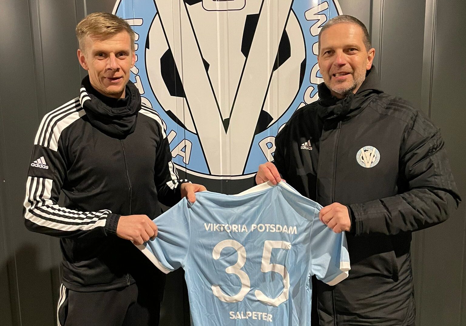 Mehr über den Artikel erfahren Dreifache Spieler-Verstärkung für Viktoria
